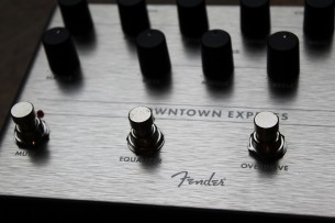 FENDER "Downtown Express Bass Multi-Effects"