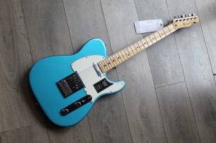 FENDER "Limited Player Telecaster in Lake Placid Blue" 3, 40 KG