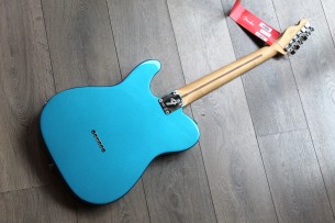 FENDER "Limited Player Telecaster in Lake Placid Blue" 3, 40 KG