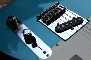 FENDER "Limited Player Telecaster in Lake Placid Blue" 3, 40 KG