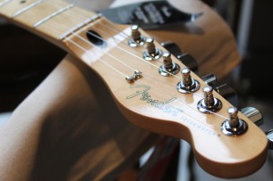 FENDER "Limited Player Telecaster in Lake Placid Blue" 3, 40 KG