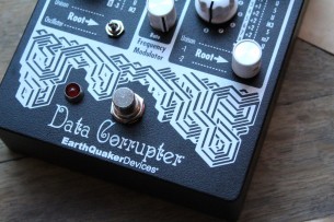 Earthquacker Devices Data Corrupter