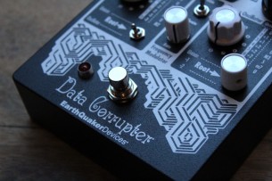 Earthquacker Devices Data Corrupter