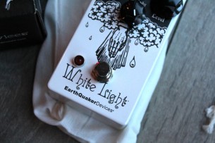 EARTHQUACKER DEVICES "White Light"