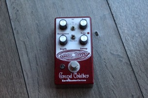 EARTHQUACKER DEVICES "Grand Orbiter V3"