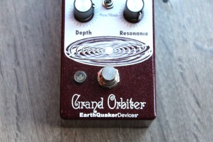 EARTHQUACKER DEVICES "Grand Orbiter V3"