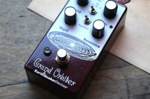 EARTHQUACKER DEVICES "Grand Orbiter V3"