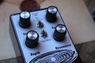 EARTHQUACKER DEVICES "Grand Orbiter V3"