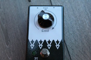 EARTHQUACKER DEVICES Arrow