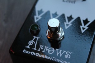 EARTHQUACKER DEVICES Arrow