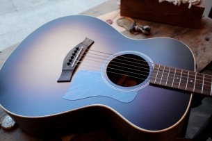 TAYLOR "AD12e-Sunburst" AeroCase