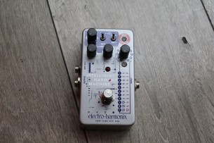 EHX "Intelligent Harmony Machine"
