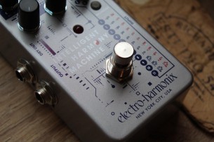 EHX "Intelligent Harmony Machine"
