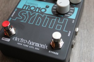 EHX "Bass Mono Synth Bass Synthesizer"