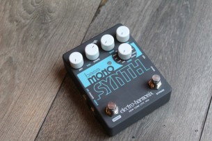 EHX "Bass Mono Synth Bass Synthesizer"