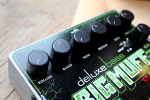 EHX "Deluxe Bass Big Muff Pi"