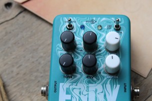 EHX "Eddy Analog Vibrato & Chorus"