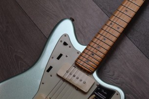 FENDER "American Professional II Jazzmaster,Mystic Surf Green, Maple"