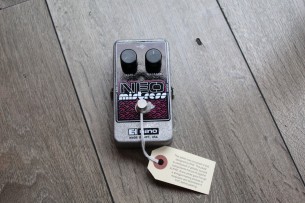 EHX "Neo Mistress Flanger"