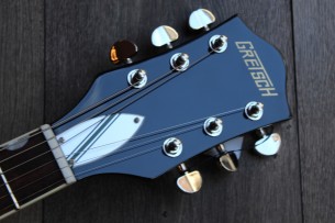 GRETSCH "G2604T Limited Edition Streamliner Rally II Center Block with Bigsby®, Laurel Fingerboard, Rally Green Stain" HARDCASE,