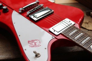 GIBSON "Firebird In Cardinal Red" HARDCASE