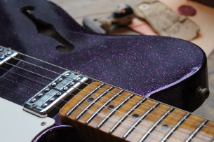 Fender " Custom Shop Limited Edition Caballo Tono Ligero Relic, Aged Magenta Sparkle"