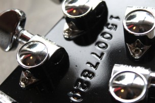 GIBSON " Flying V Ebony Made In USA, 2015 Japan Limited Reissue" HARDCASE, PAPERS