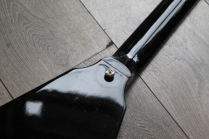 GIBSON " Flying V Ebony Made In USA, 2015 Japan Limited Reissue" HARDCASE, PAPERS