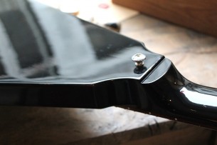 GIBSON " Flying V Ebony Made In USA, 2015 Japan Limited Reissue" HARDCASE, PAPERS