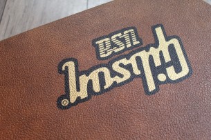 GIBSON " Flying V Ebony Made In USA, 2015 Japan Limited Reissue" HARDCASE, PAPERS