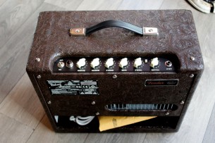 FENDER "Blues Junior IV FSR 1x12, 15-watt Tube Combo Amp - Western Tolex"