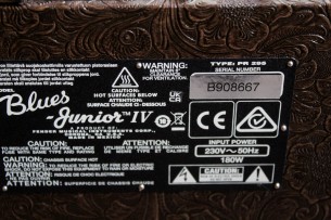 FENDER "Blues Junior IV FSR 1x12, 15-watt Tube Combo Amp - Western Tolex"