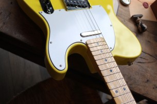 FENDER " Made in Japan Limited International Color Telecaster, Maple Fingerboard, Monaco Yellow" GIGBAG, 3, 00 KG