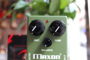 MAXON "D & S " (Distorsion & Sustainer)