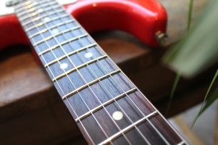 FENDER "Made in Japan Limited International Color Stratocaster, Rosewood Fingerboard, Morocco Red" GIGBAG, 3, 30 KG