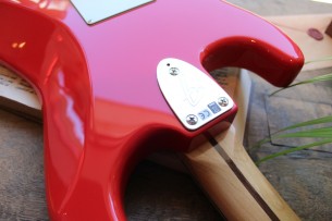 FENDER "Made in Japan Limited International Color Stratocaster, Rosewood Fingerboard, Morocco Red" GIGBAG, 3, 30 KG