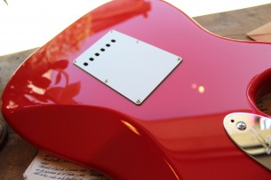 FENDER "Made in Japan Limited International Color Stratocaster, Rosewood Fingerboard, Morocco Red" GIGBAG, 3, 30 KG