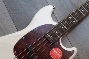 SQUIER "Classic Vibe '60s Mustang Bass Olympic White Indian Laurel" 3, 35 KG