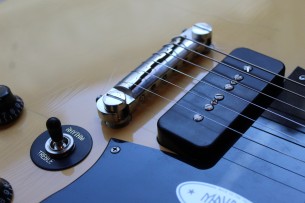 MAYBACH "Lester JR Double Cutaway 2 P-90 Special TV Yellow" HARDCASE, 3, 00 KG