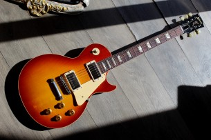 GIBSON " Custom Shop Historic Collection 1958 Les Paul Standard Reissue Washed Cherry Sunburst" HARDCASE , 3, 72 KG