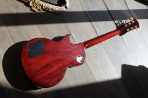 GIBSON " Custom Shop Historic Collection 1958 Les Paul Standard Reissue Washed Cherry Sunburst" HARDCASE , 3, 72 KG