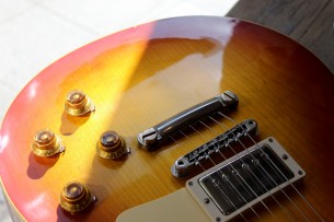 GIBSON " Custom Shop Historic Collection 1958 Les Paul Standard Reissue Washed Cherry Sunburst" HARDCASE , 3, 72 KG