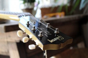 GIBSON "Custom Shop 1957 Les Paul Special Single Cut Reissue TV Yellow" HARDCASE, 3,56 KG