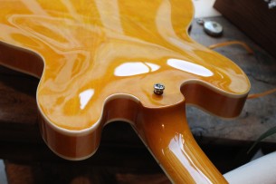 TOKAI "UES 86 Natural Vintage"