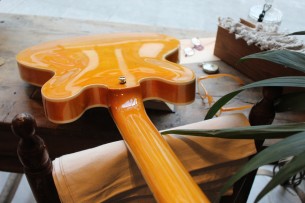 TOKAI "UES 86 Natural Vintage"