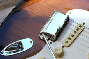 FENDER "American Vintage II 1957, Two Tone Sunburst" HARDCASE, 3, 77 KG