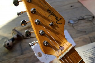 FENDER "American Vintage II 1957, Two Tone Sunburst" HARDCASE, 3, 77 KG