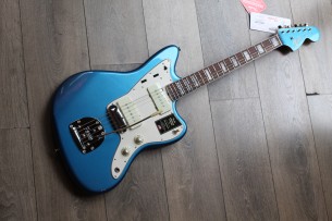 FENDER "American Vintage II 1966 Jazzmaster, Rosewood Fingerboard, Lake Placid Blue" HARDCASE