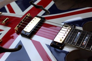 EPIPHONE "Limited Edition "Union Jack" Sheraton"(1503 150 2052) HARDCASE, PAPERS