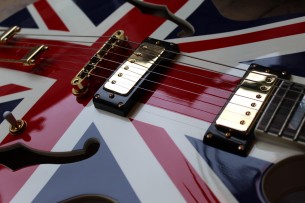 EPIPHONE "Limited Edition "Union Jack" Sheraton"(1503 150 2052) HARDCASE, PAPERS